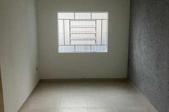Casa à venda com 4 quartos, 140m² em Jardim do Lago, Campinas