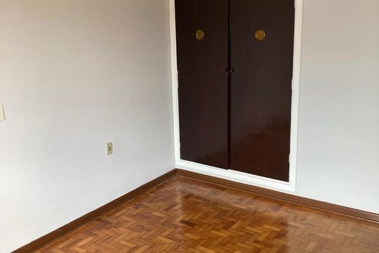 Casa à venda com 4 quartos, 140m² em Jardim do Lago, Campinas