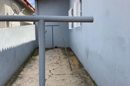 Casa à venda com 4 quartos, 140m² em Jardim do Lago, Campinas