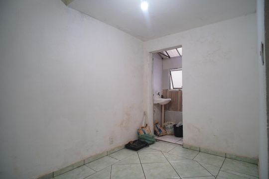 Quarto  de kitnet/studio para alugar com 1 quarto, 27m² em Centro, São Leopoldo