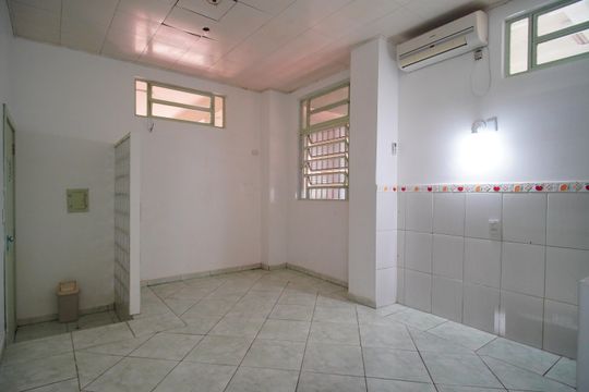 Sala/Cozinha de kitnet/studio para alugar com 1 quarto, 27m² em Centro, São Leopoldo