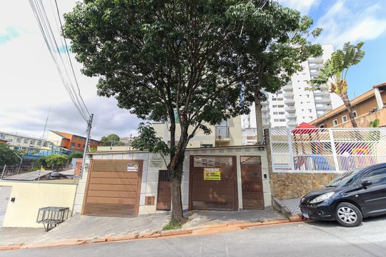 Fachada de casa à venda com 2 quartos, 52m² em Itaquera, São Paulo