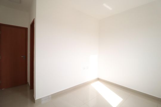 Quarto 2 - Suíte de apartamento para alugar com 2 quartos, 58m² em Jardim Holanda, Uberlândia
