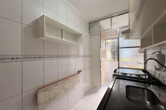 Cozinha de apartamento para alugar com 2 quartos, 49m² em Cidade São Jorge, Santo André