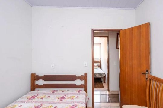 Casa para alugar com 13 quartos, 275m² em Horto Florestal, Belo Horizonte