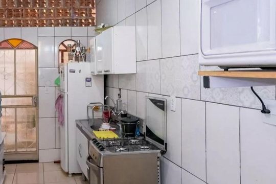 Casa para alugar com 13 quartos, 275m² em Horto Florestal, Belo Horizonte