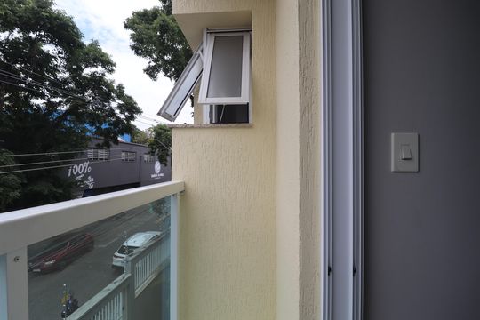 Varanda Quarto 1 suíte de apartamento à venda com 2 quartos, 108m² em Vila Príncipe de Gales, Santo André