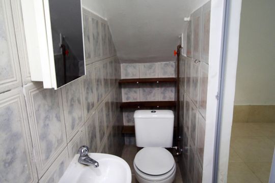 Banheiro de kitnet/studio para alugar com 1 quarto, 40m² em Penha Circular, Rio de Janeiro