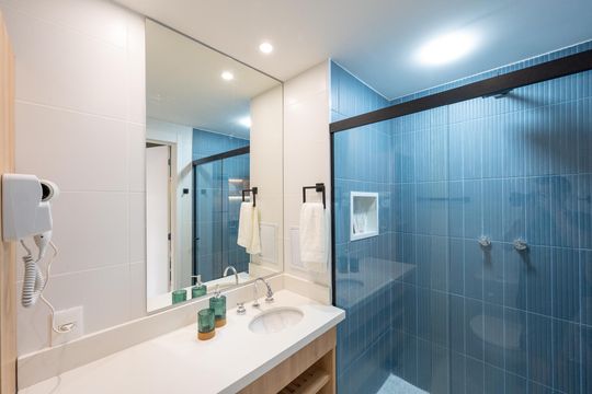 Banheiro Social de kitnet/studio à venda com 1 quarto, 24m² em Vila Clementino, São Paulo