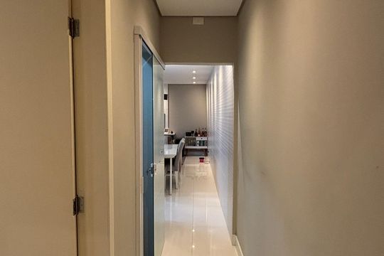 Corredor de casa à venda com 2 quartos, 136m² em Vila Assunção, Santo André