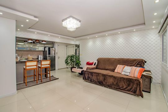 Sala de apartamento à venda com 1 quarto, 80m² em São Sebastião, Porto Alegre
