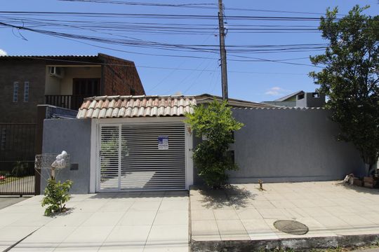 Fachada de casa para alugar com 3 quartos, 300m² em Morada do Vale I, Gravataí