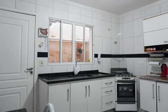 Casa à venda com 2 quartos, 160m² em Vila Polopoli, São Paulo