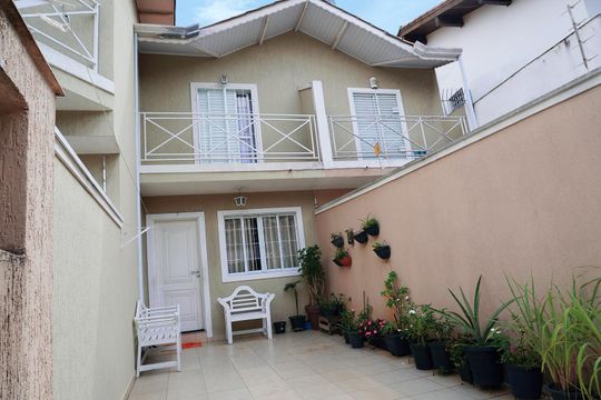 Casa à venda com 2 quartos, 160m² em Vila Polopoli, São Paulo