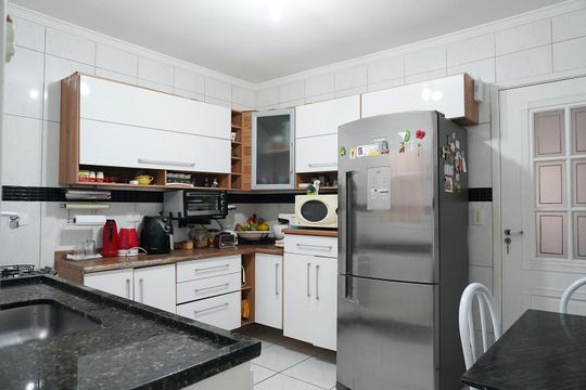Casa à venda com 2 quartos, 160m² em Vila Polopoli, São Paulo