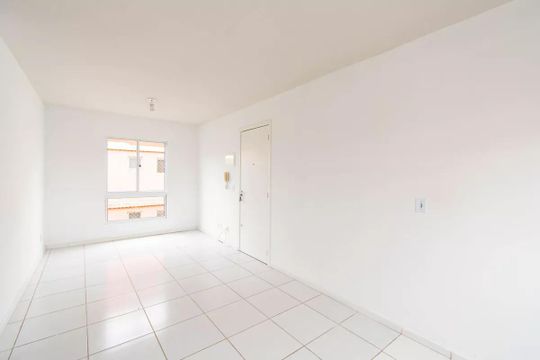 Sala de apartamento à venda com 3 quartos, 56m² em Igara, Canoas