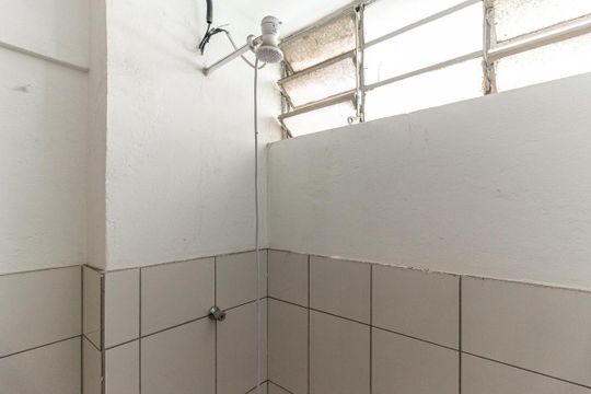 Banheiro de kitnet/studio à venda com 1 quarto, 36m² em Centro Histórico de São Paulo, São Paulo