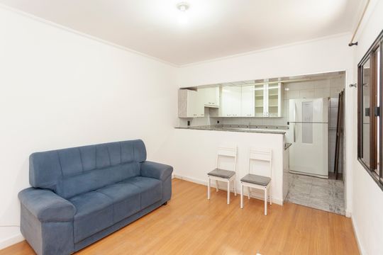Sala de casa para alugar com 1 quarto, 30m² em Vila Anhanguera, São Paulo