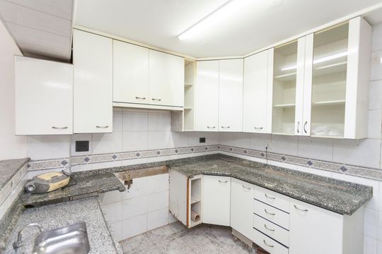 Cozinha de casa para alugar com 1 quarto, 30m² em Vila Anhanguera, São Paulo