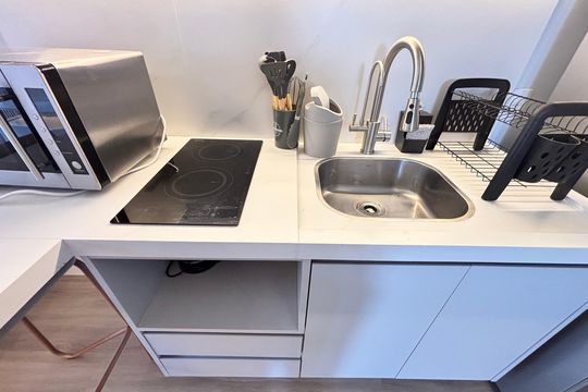 Sala/Cozinha de apartamento à venda com 1 quarto, 29m² em Indianópolis, São Paulo