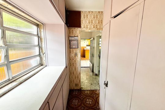 Despensa de casa à venda com 4 quartos, 200m² em Jardim do Colegio (zona Norte), São Paulo