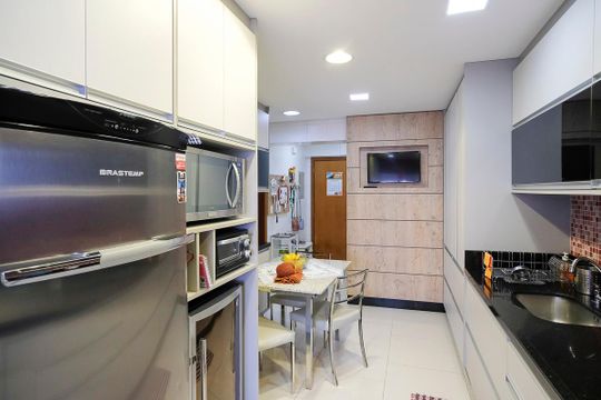 Cozinha de apartamento à venda com 3 quartos, 118m² em Barcelona, São Caetano do Sul