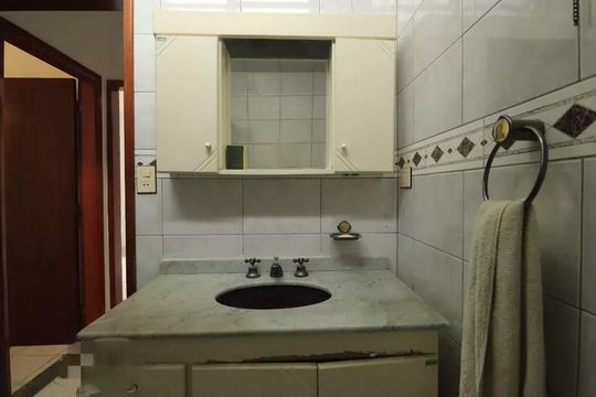 Casa para alugar com 2 quartos, 179m² em Vila Lucinda, Santo André