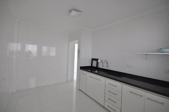 Cozinha de apartamento à venda com 2 quartos, 68m² em Vila Medeiros, São Paulo