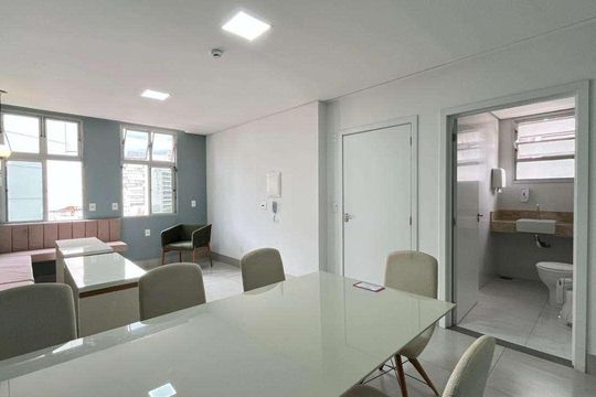 Apartamento à venda com 2 quartos, 56m² em Centro, Belo Horizonte