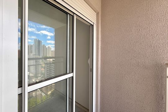 Sacada Quarto 2 de apartamento à venda com 2 quartos, 59m² em Santo Amaro, São Paulo