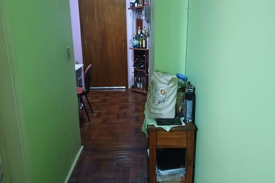 Corredor de apartamento para alugar com 2 quartos, 46m² em Centro Histórico, Porto Alegre