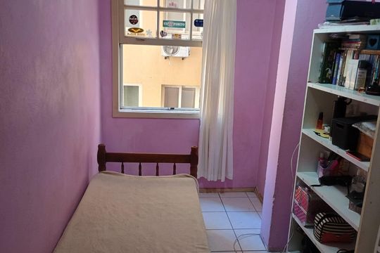 Quarto 2 de apartamento para alugar com 2 quartos, 46m² em Centro Histórico, Porto Alegre