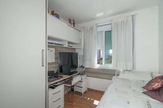Quarto 2 de apartamento à venda com 2 quartos, 65m² em Jardim Europa, Porto Alegre