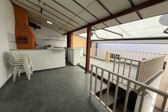 Casa para alugar com 4 quartos, 329m² em Indianópolis, São Paulo