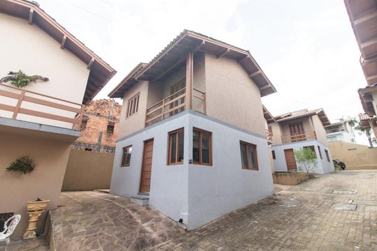 Casa à venda com 2 quartos, 130m² em Ipanema, Porto Alegre