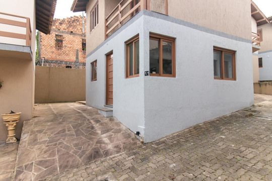 Casa à venda com 2 quartos, 130m² em Ipanema, Porto Alegre