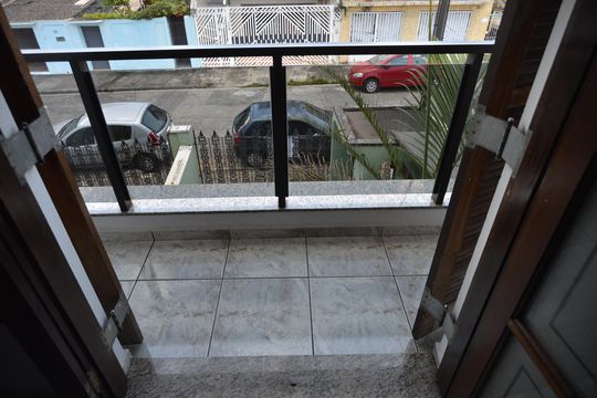Sacada de casa à venda com 3 quartos, 288m² em Vila Lucinda, Santo André