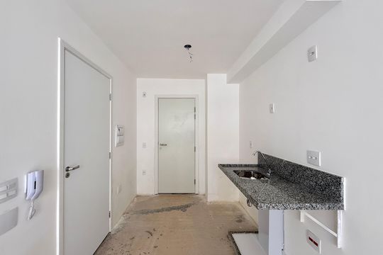 Cozinha   de kitnet/studio à venda com 1 quarto, 37m² em Jardim das Acacias, São Paulo