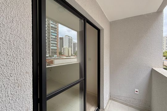 Sacada de kitnet/studio à venda com 1 quarto, 37m² em Jardim das Acacias, São Paulo