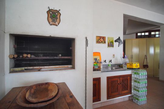 Churrasqueira de casa à venda com 4 quartos, 300m² em Scharlau, São Leopoldo