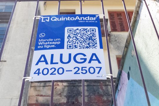 Plaquinha de apartamento à venda com 2 quartos, 70m² em Teresópolis, Porto Alegre
