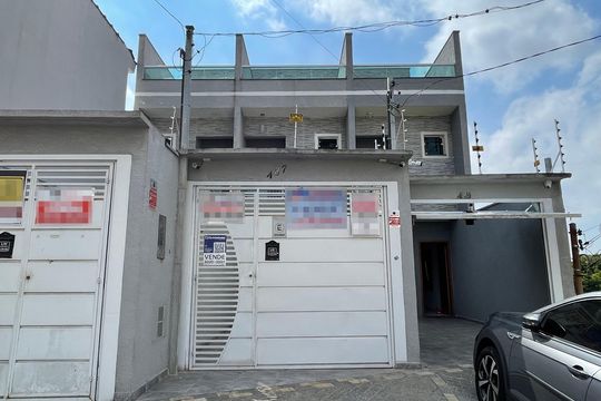 Fachada de casa à venda com 3 quartos, 140m² em Vila Marieta, São Paulo