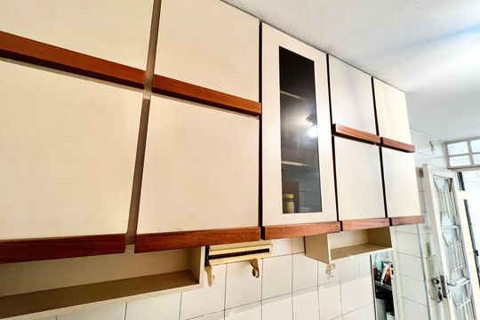 Casa à venda com 2 quartos, 116m² em Jardim das Laranjeiras, São Paulo