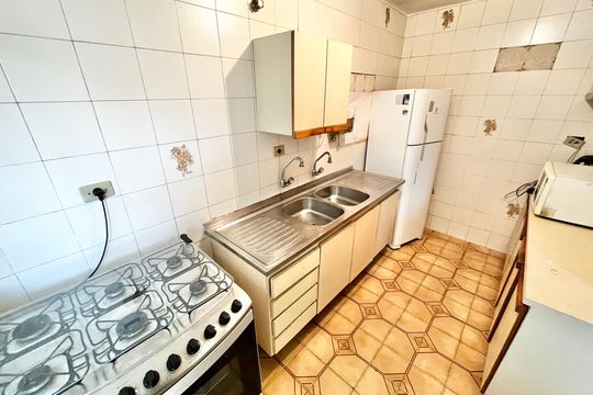 Casa à venda com 2 quartos, 116m² em Jardim das Laranjeiras, São Paulo