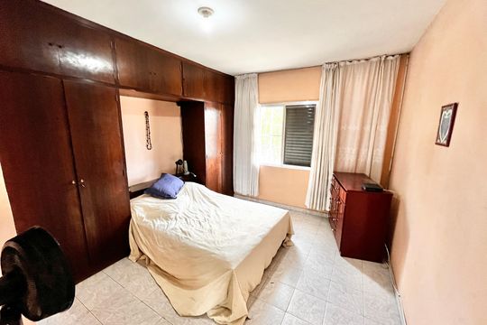 Casa à venda com 2 quartos, 116m² em Jardim das Laranjeiras, São Paulo