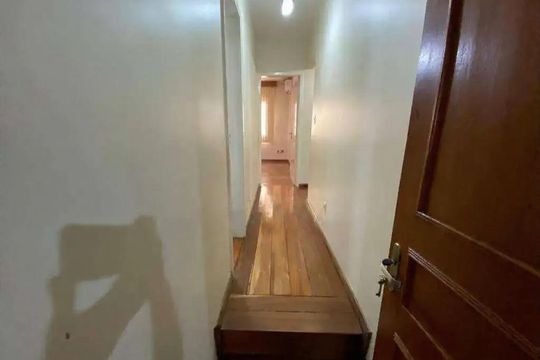 Casa à venda com 4 quartos, 250m² em Santa Monica, Belo Horizonte