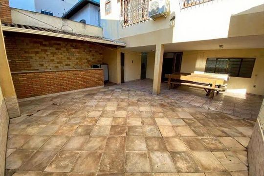 Casa à venda com 4 quartos, 250m² em Santa Monica, Belo Horizonte