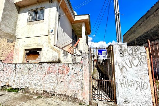 Placa Instalada na Fachada do Imóvel de casa à venda com 1 quarto, 40m² em Vila Rosalia, Guarulhos