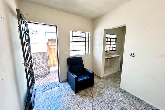 Sala de casa à venda com 1 quarto, 40m² em Vila Rosalia, Guarulhos