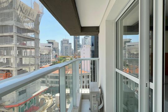 Varanda de kitnet/studio à venda com 1 quarto, 26m² em Pinheiros, São Paulo